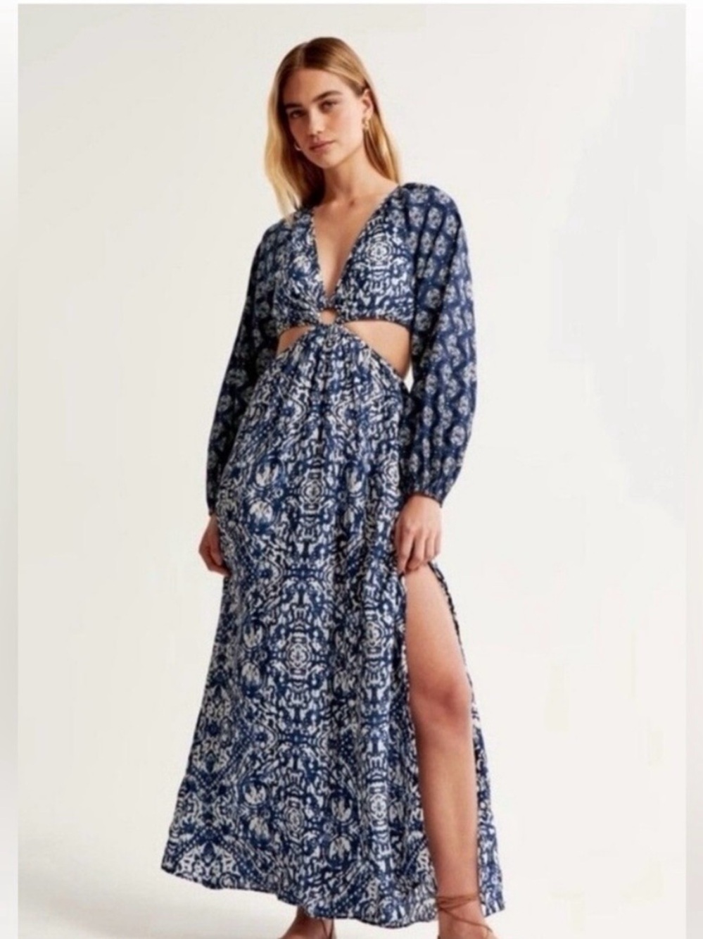 Abercrombie Cutout Maxi Dress Blue Patterson. Size medium
